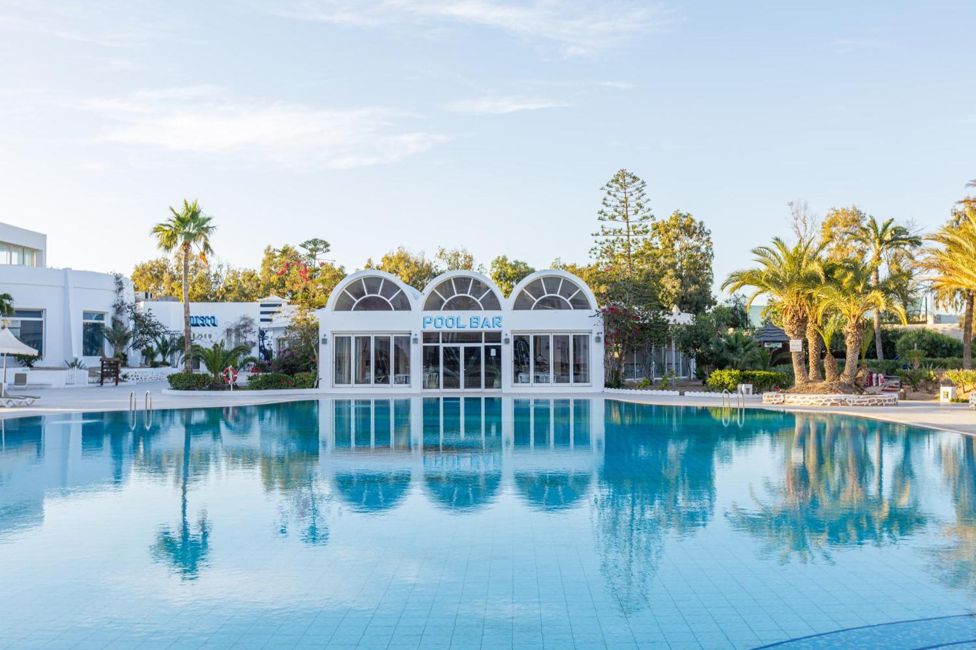 Iris & Thalasso فندق