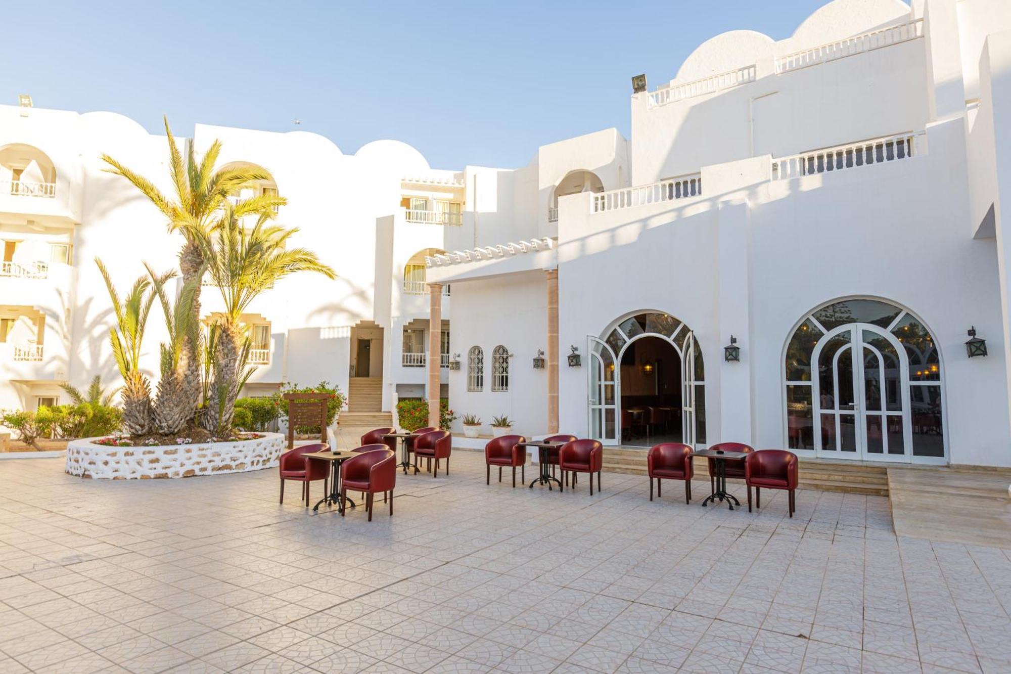 فندق Iris & Thalasso