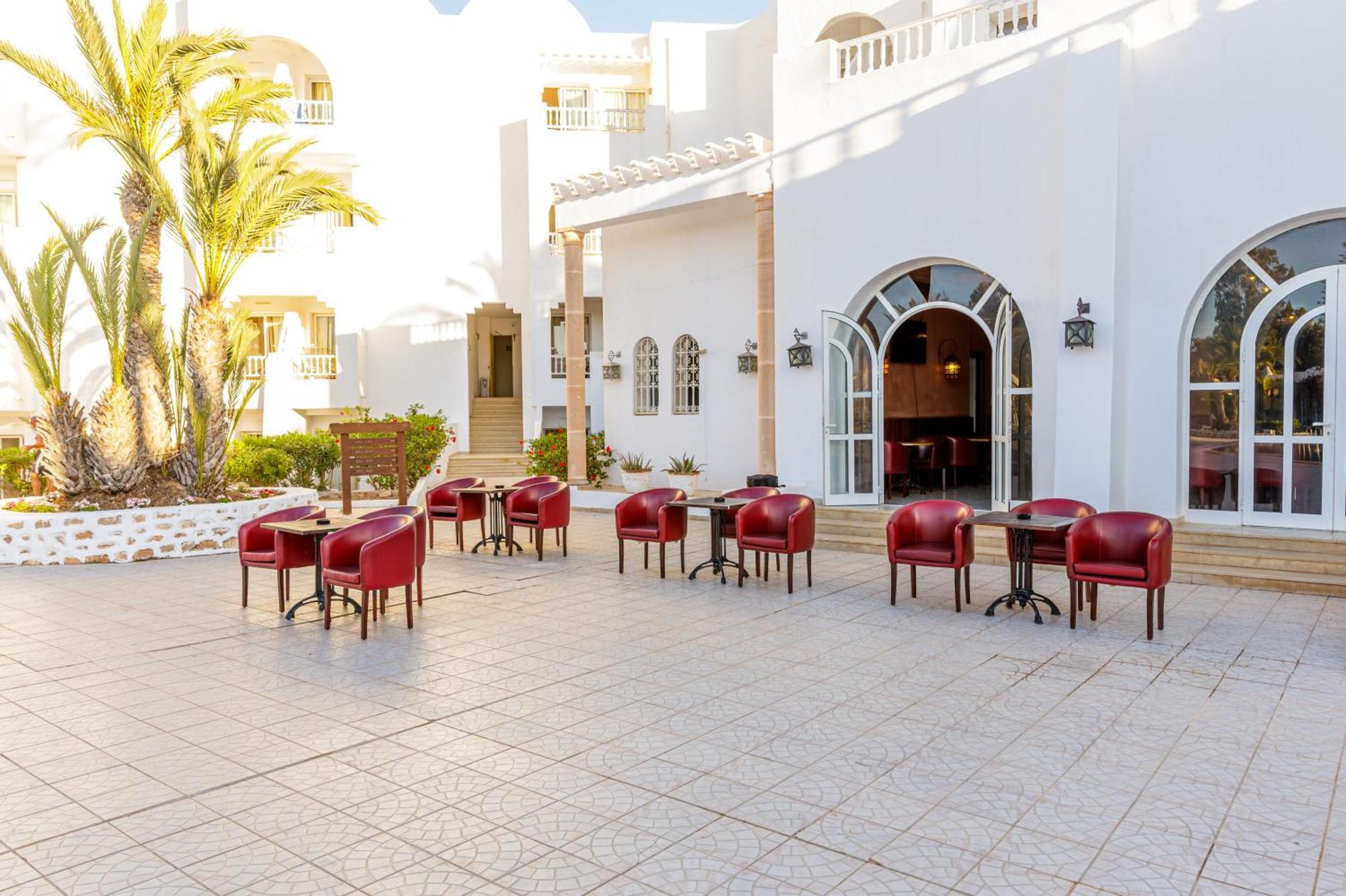 Hotel Iris & Thalasso 4*